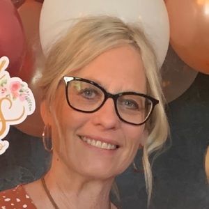 Meet your Posher, Stacy